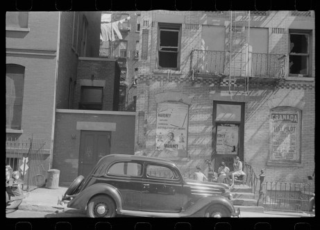 Library of Congress, Prints & Photographs Division, FSA/OWI Collection, LC-USF3301-006712-M3 (b&w film dup. neg.)