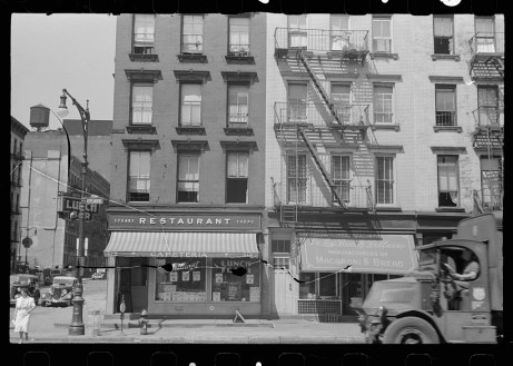 Library of Congress, Prints & Photographs Division, FSA/OWI Collection, LC-USF3301-006713-M1 (b&w film dup. neg.)